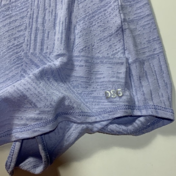 DSH Lavender Color Top Size M- Great Condition Lovely Color and Design- No Label - Picture 2 of 9